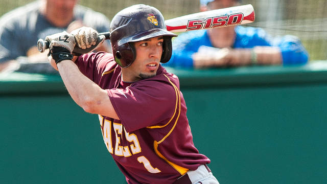 Senior+Joe+Torres+hit+a+two-RBI+triple+to+help+propel+Iona+to+a+10-7+win+over+Lehigh.