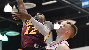 Iona junior Tajuan Agee finished with nine points and eight rebounds.