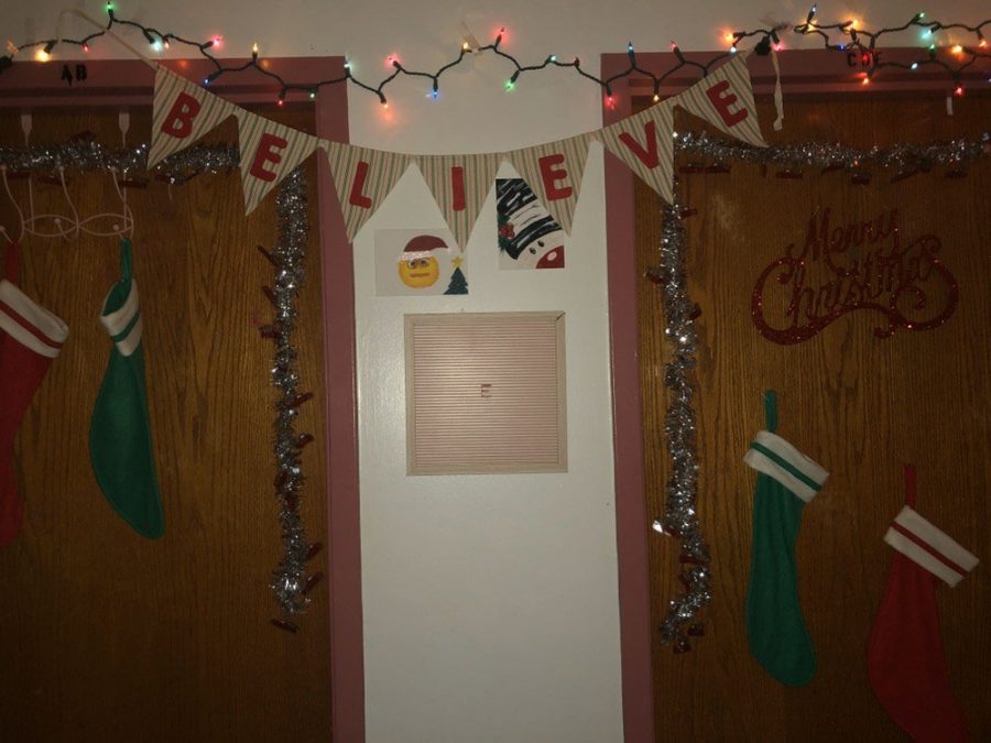 Decorating your dorm with your roommates can make for a fun night of holiday festivities. You can make some holiday snacks, play some Christmas music and start decorating and crafting!
