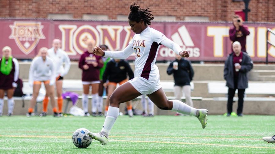 Lewis finished in the top ten of goals scored in the MAAC in her freshman season with five.  