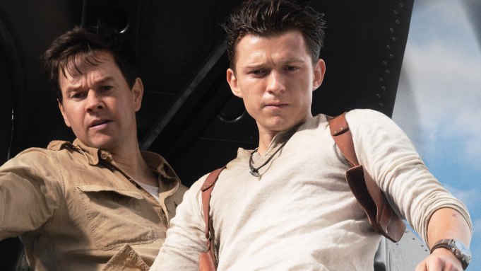 Tom+Holland+and+Mark+Whalberg+play+Nathan+Drake+and+Sully+in+Uncharted.