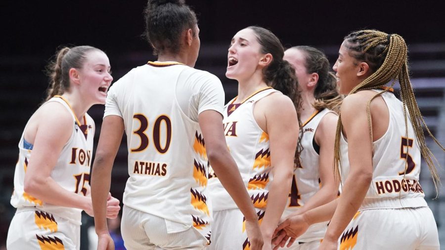 Ionas 87 points scored are the teams most points in a game since scoring 95 in a win over Quinnipiac University on January 10, 2014. 