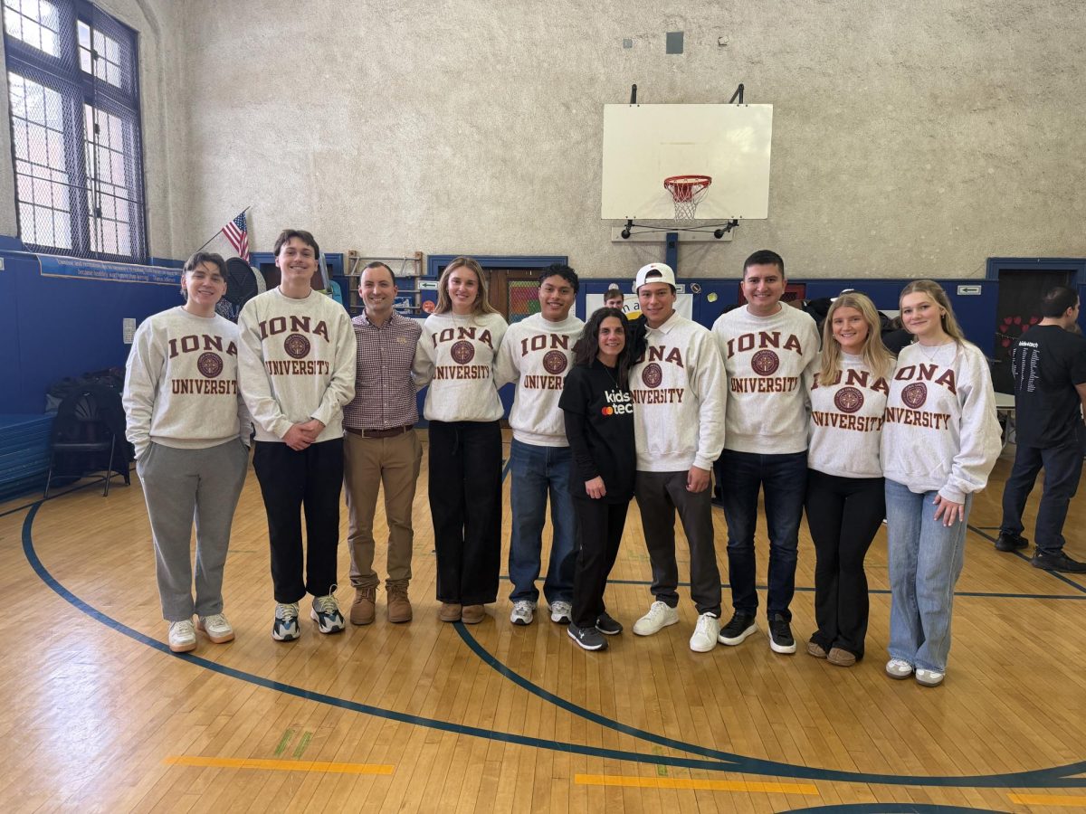 Iona Students Volunteer for Mastercard Kids4Tech